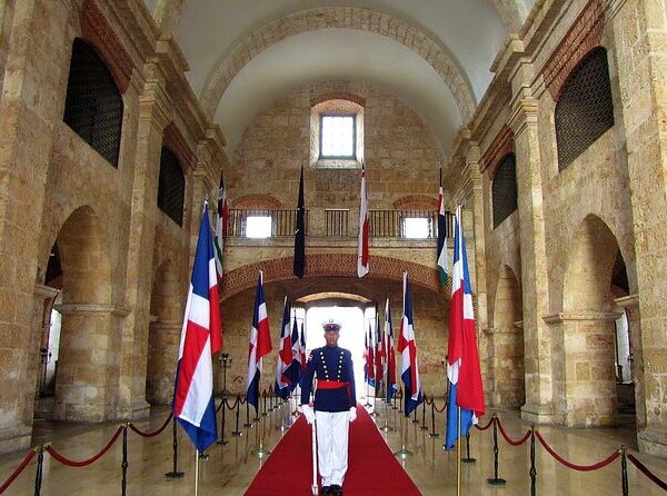 Guided Santo Domingo city tour, showcasing historic landmarks, vibrant streets, and colonial architecture, including key attractions like the Zona Colonial, Cathedral of Santa María la Menor, and local markets, offering an immersive exploration of the capital's rich cultural heritage.