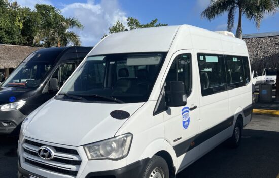 Comfortable airport transfer vehicle in Punta Cana, providing seamless transportation for travelers from the airport to their hotel or resort.